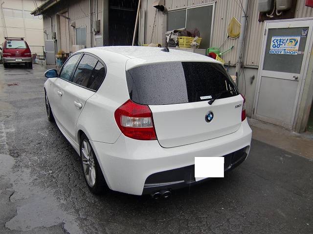 BMW130　ACｼｭﾆｯﾂｱｰ　ﾘｱｹﾞｰﾄｳｨﾝｸﾞの塗装・取付